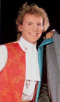 and I'm fairly sure this is David Smith as Jason. Though he does look a lot like Graeme Bingham.